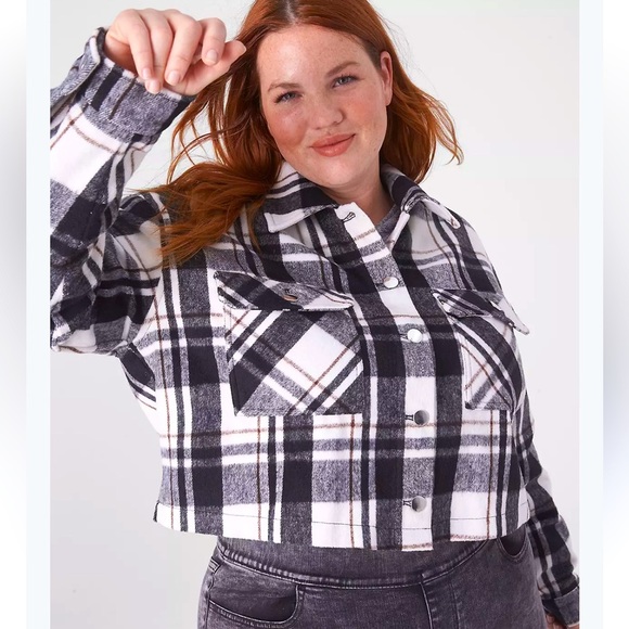 Lane Bryant Cropped Soft Plaid Jacket Shacket Sz 22/24 - Picture 1 of 14